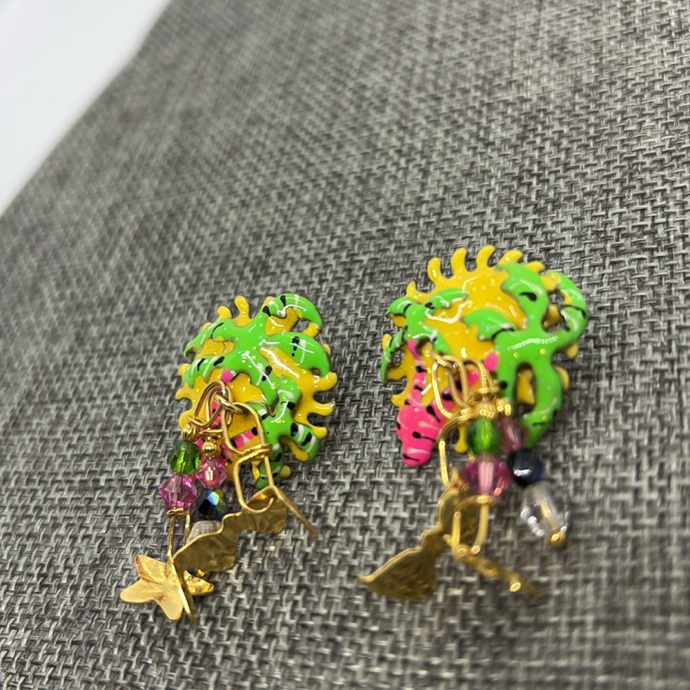 Lunch at the Ritz Palm Tree Earrings for Pierced Ears - Picture 6 of 9